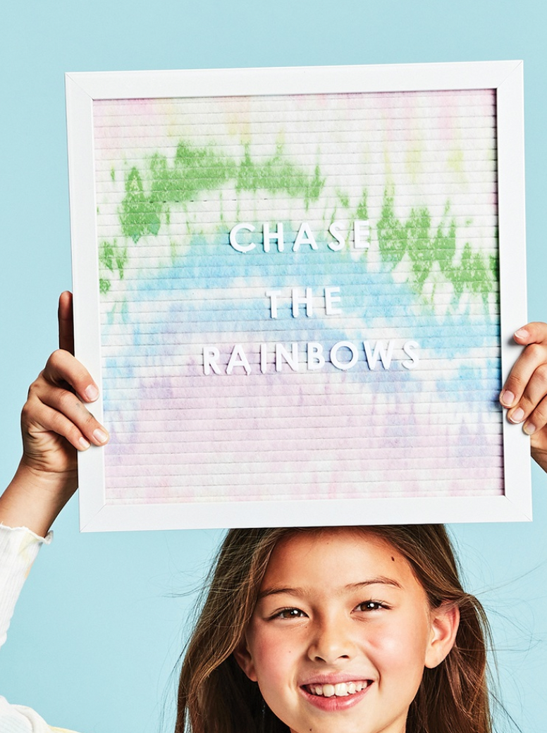 Tie Dye Message Board