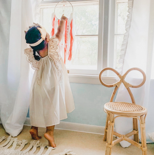 Poppie Bow Chair