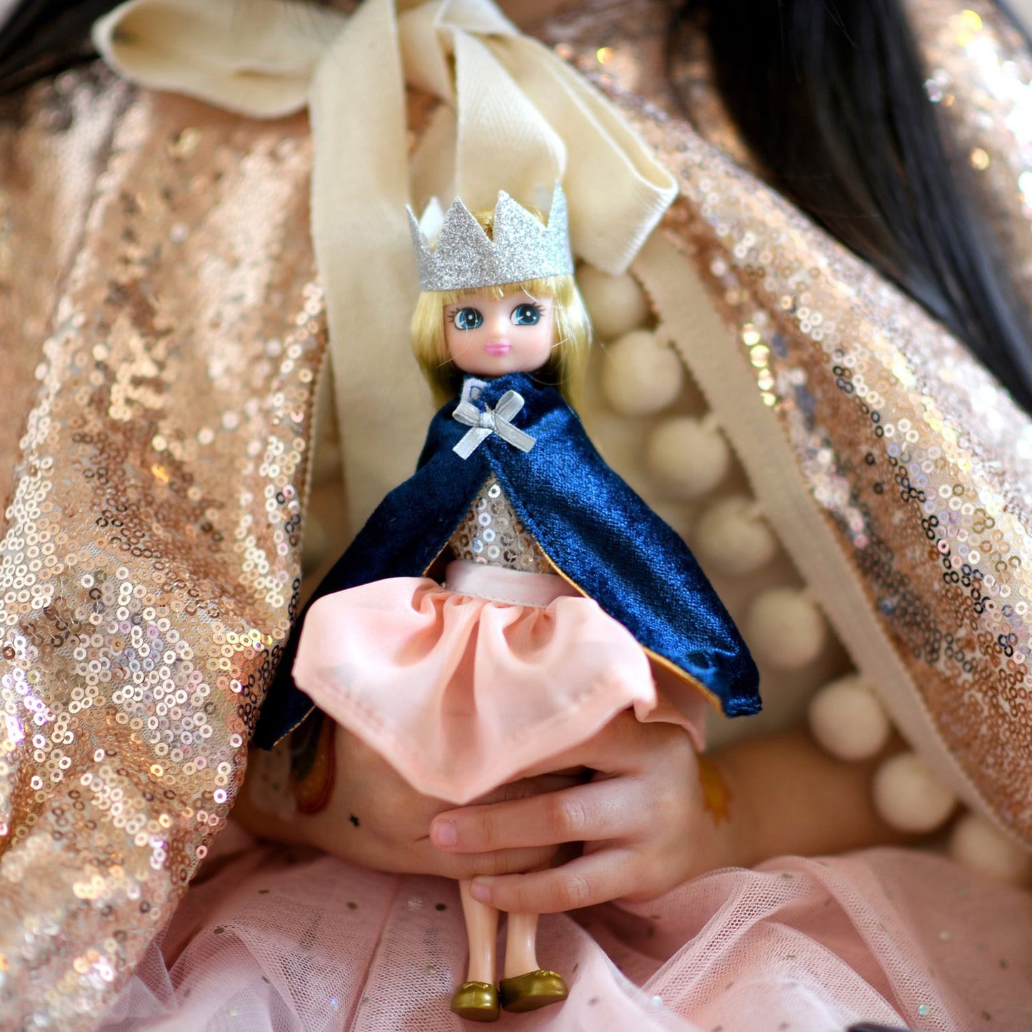 Lottie Doll, Queen of the Castle