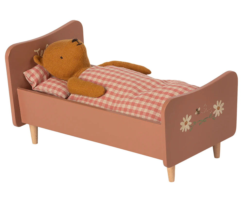 Bed for Teddy Mum