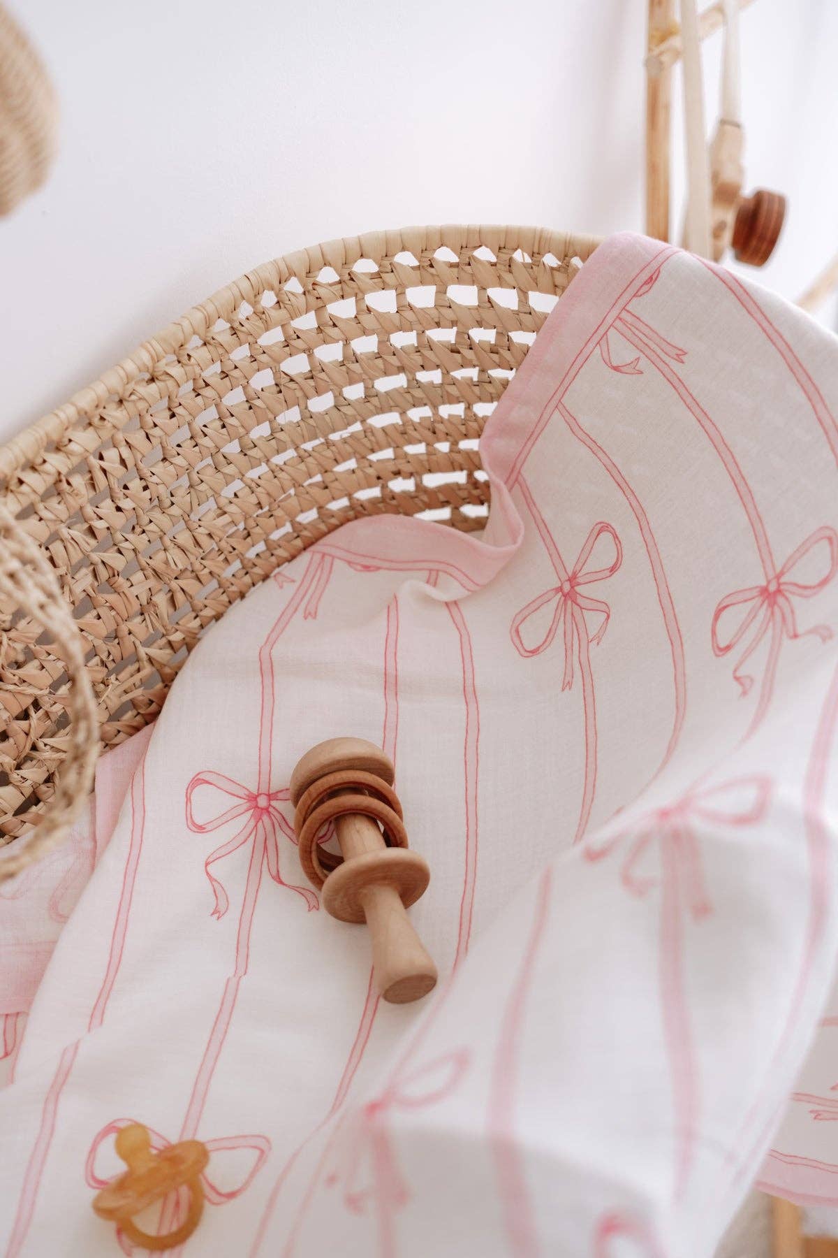 Muslin Swaddle, Pink Ribbon