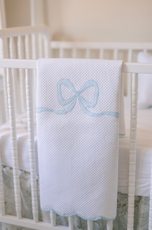 Quilted Bow Blanket, White with Blue