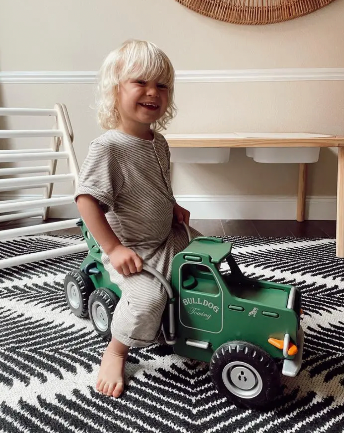 Tow truck 2024 ride on toy