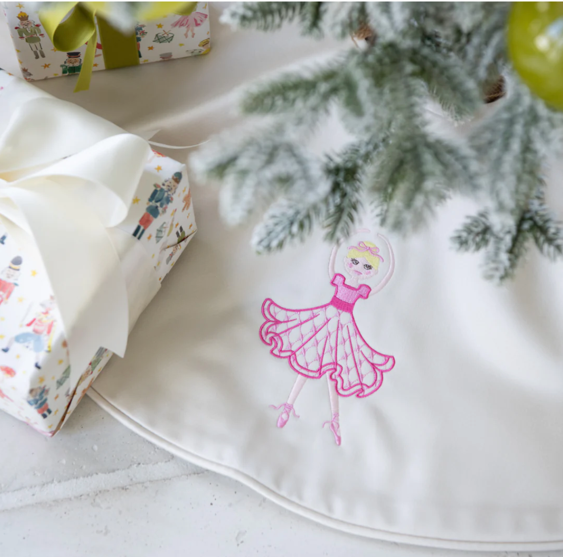 Ivory Small Tree Skirt, Ballerina