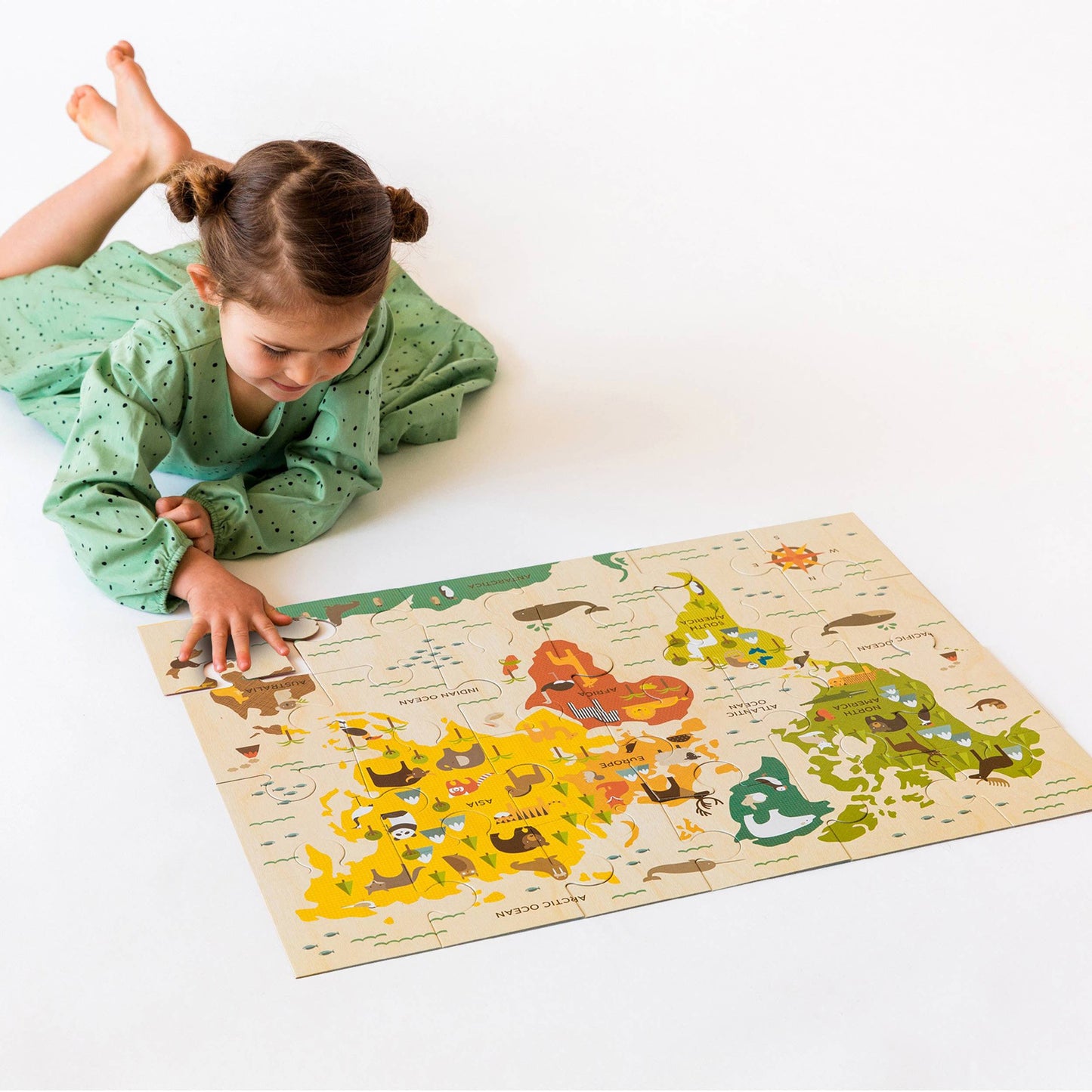 World Map 24-Piece Floor Puzzle