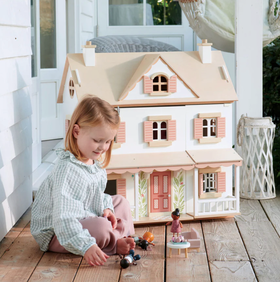 Humming Bird Doll House