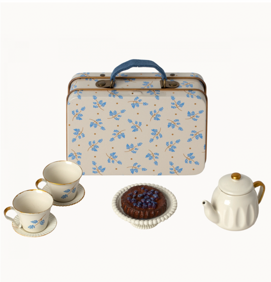 Afternoon Treat, Mouse - Blue Madelaine